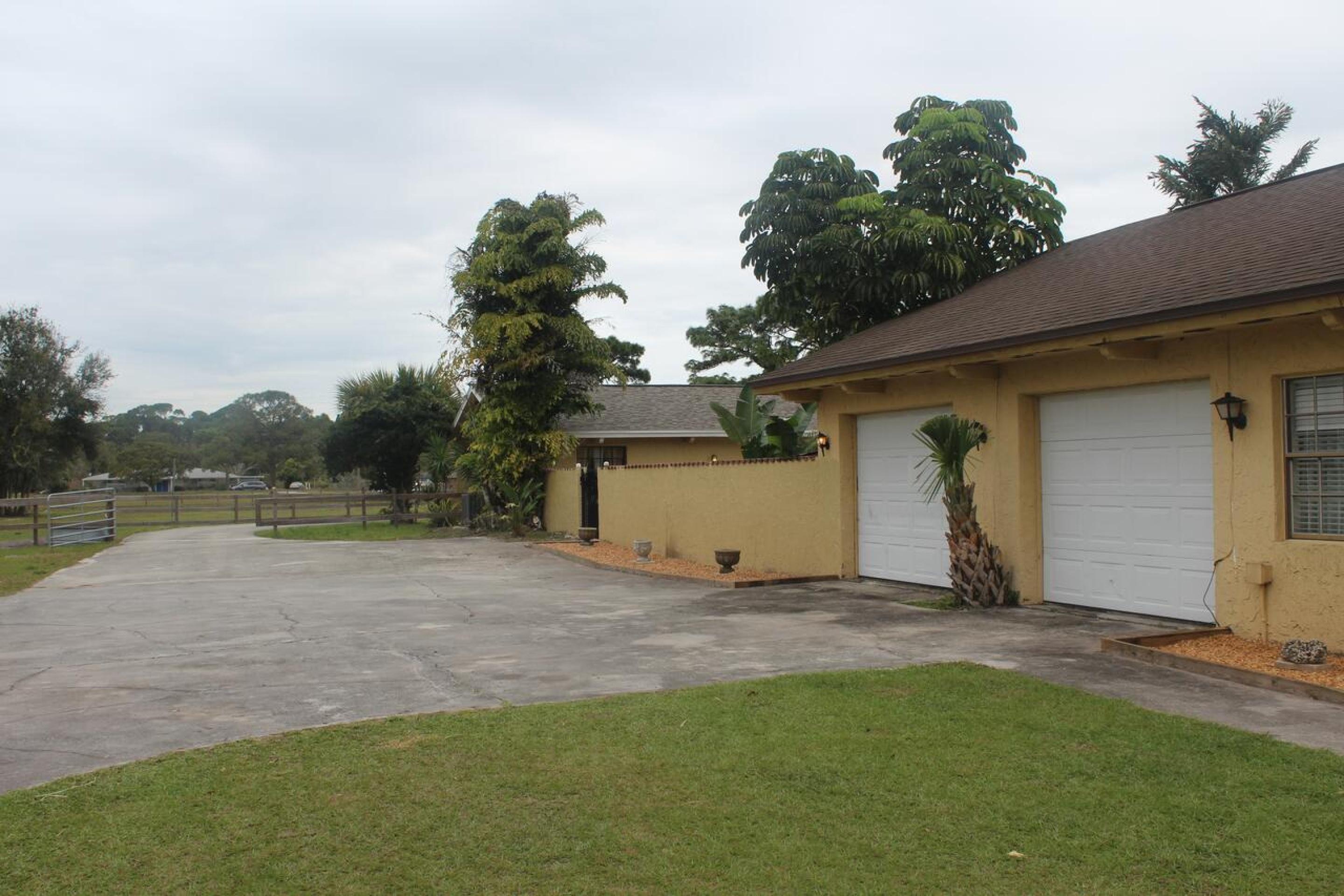 Hotel PONDEROSA Family Fun Farm Melbourne Exterior foto